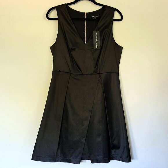 Paris Sunday Sleeveless Satin Dress Black Fit & Flare Size Large NWT - Picture 1 of 10